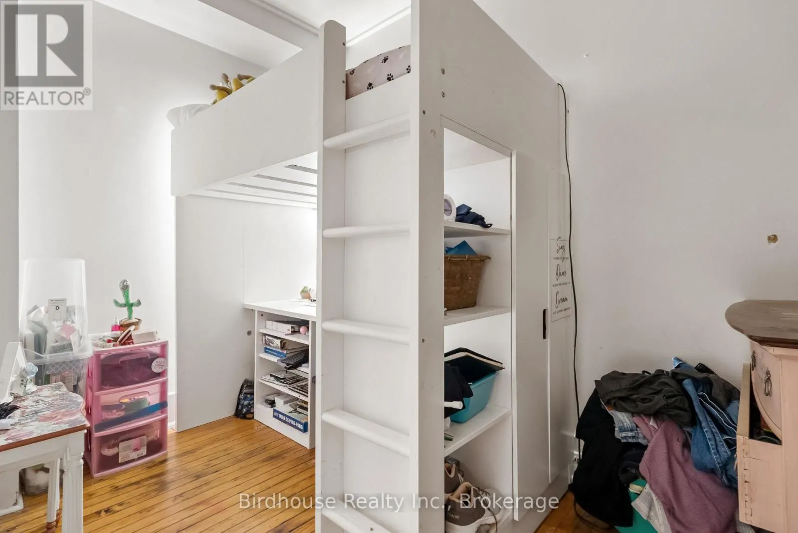 99 DURHAM STREET W