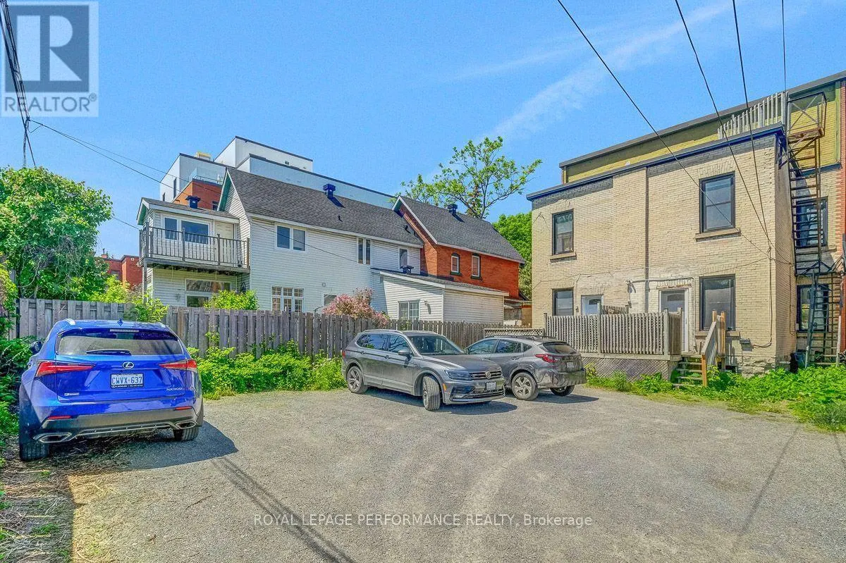 486-488 LISGAR STREET