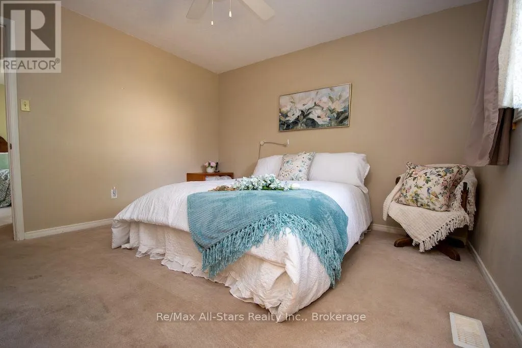 41 CEDARTREE LANE