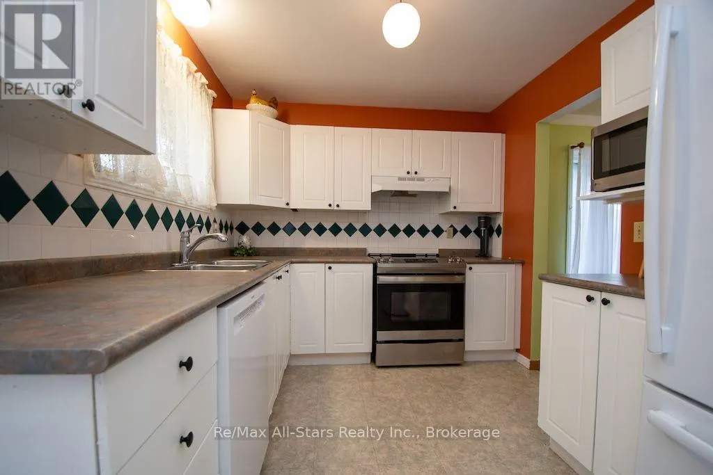 41 CEDARTREE LANE