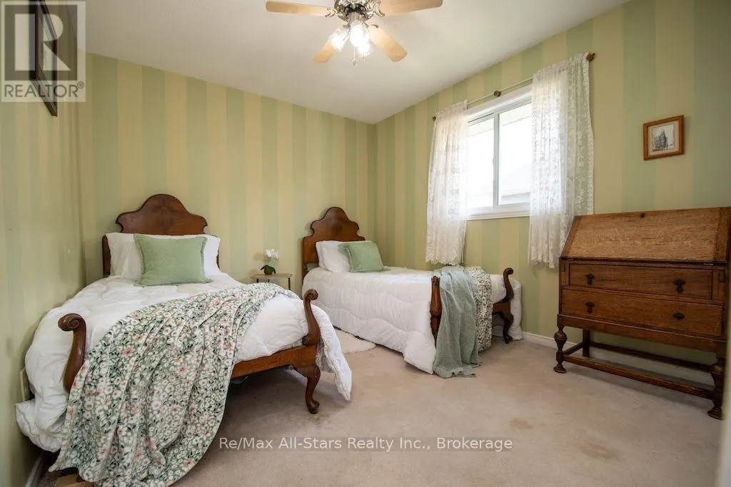41 CEDARTREE LANE