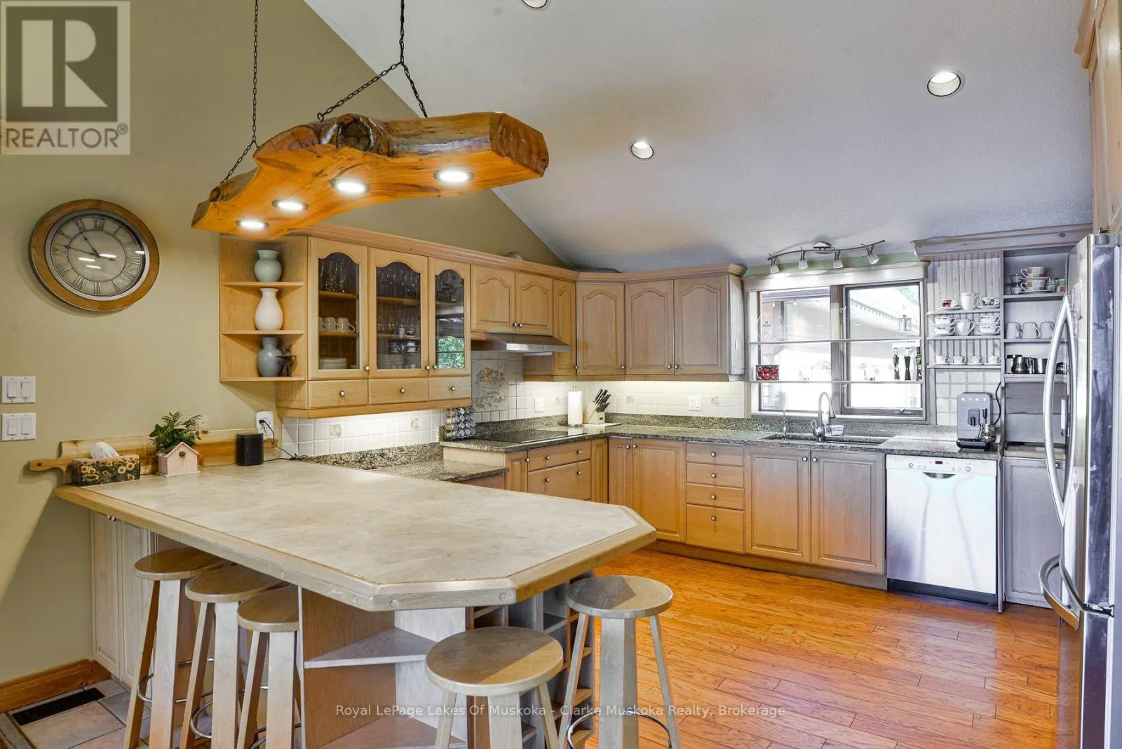 1 - 2839 SOUTHWOOD ROAD #1