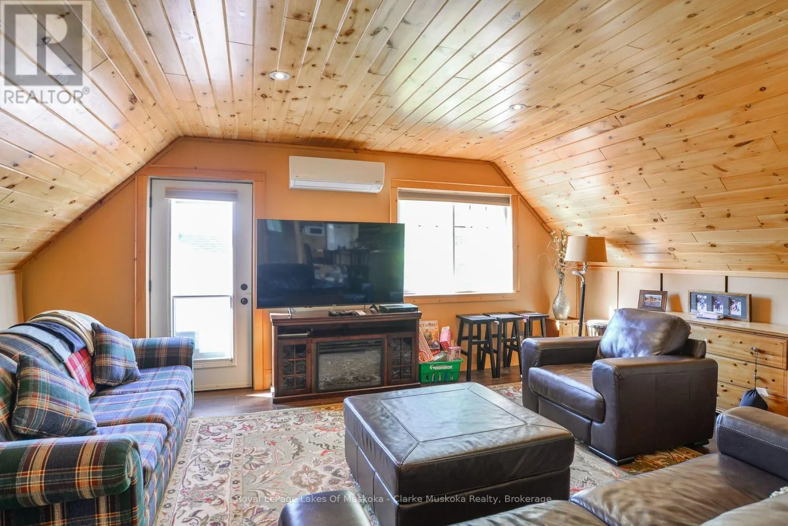 1 - 2839 SOUTHWOOD ROAD #1