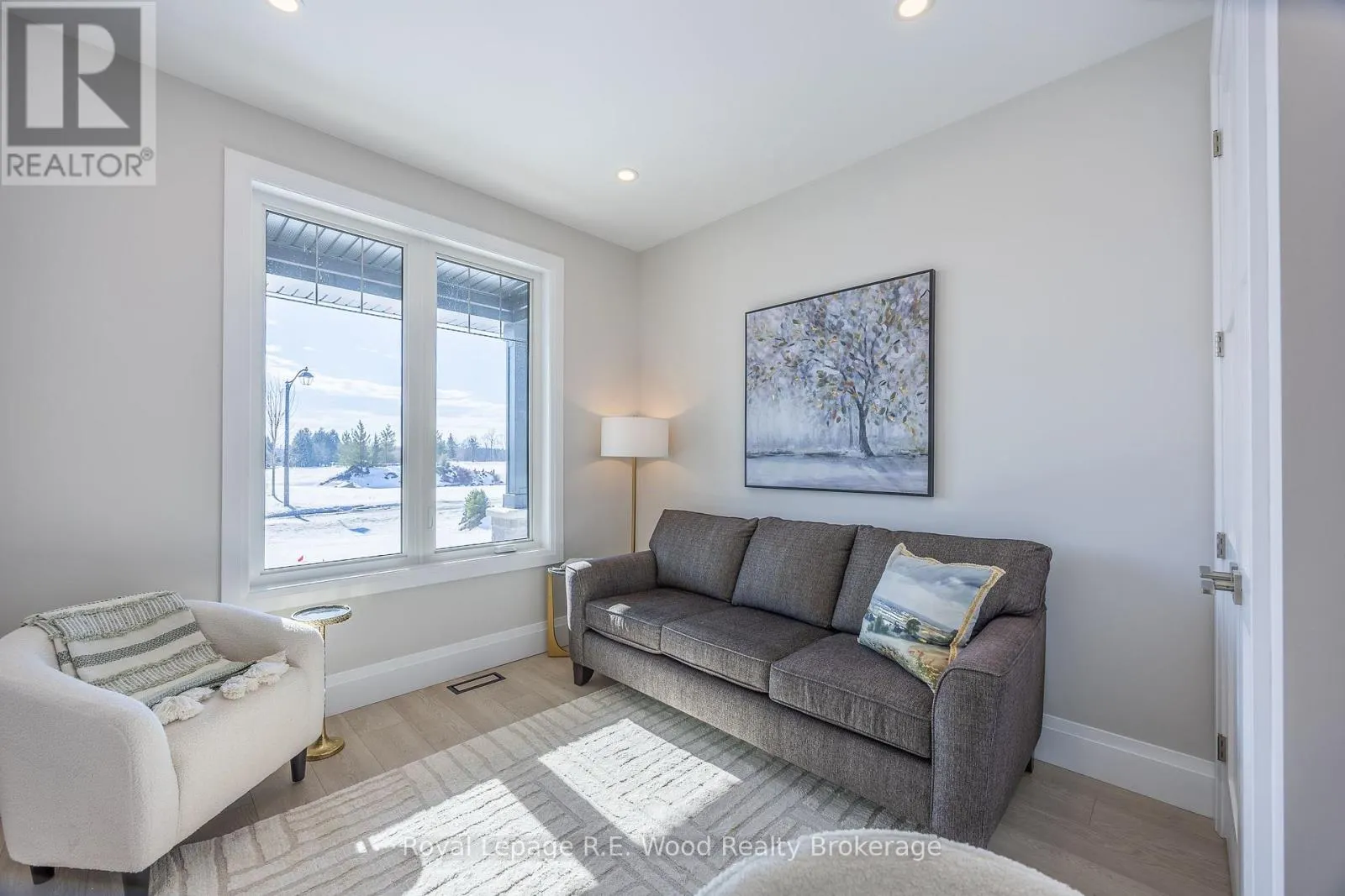 9 GREENHILL DRIVE