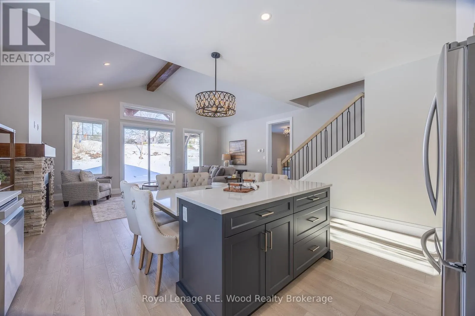 11 GREENHILL DRIVE