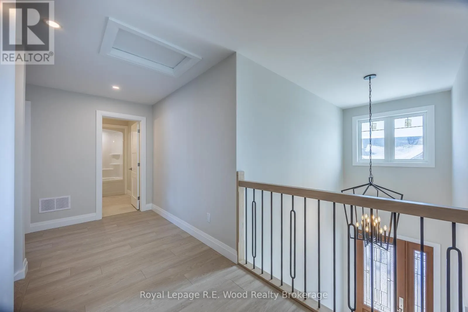 11 GREENHILL DRIVE