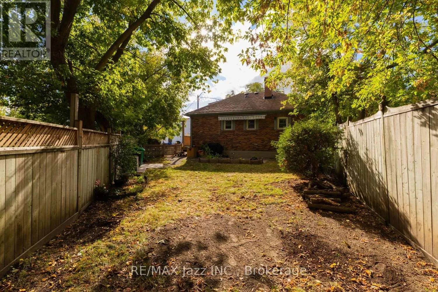 34 JACKSON AVENUE