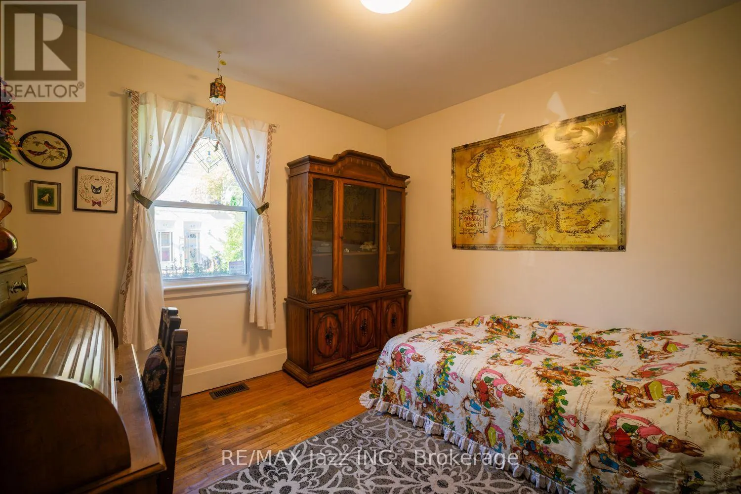 34 JACKSON AVENUE