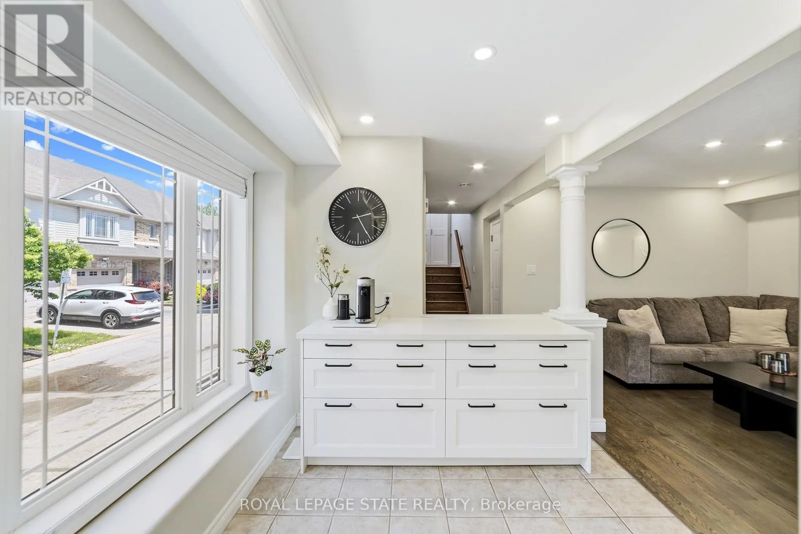13 - 242 UPPER MOUNT ALBION ROAD