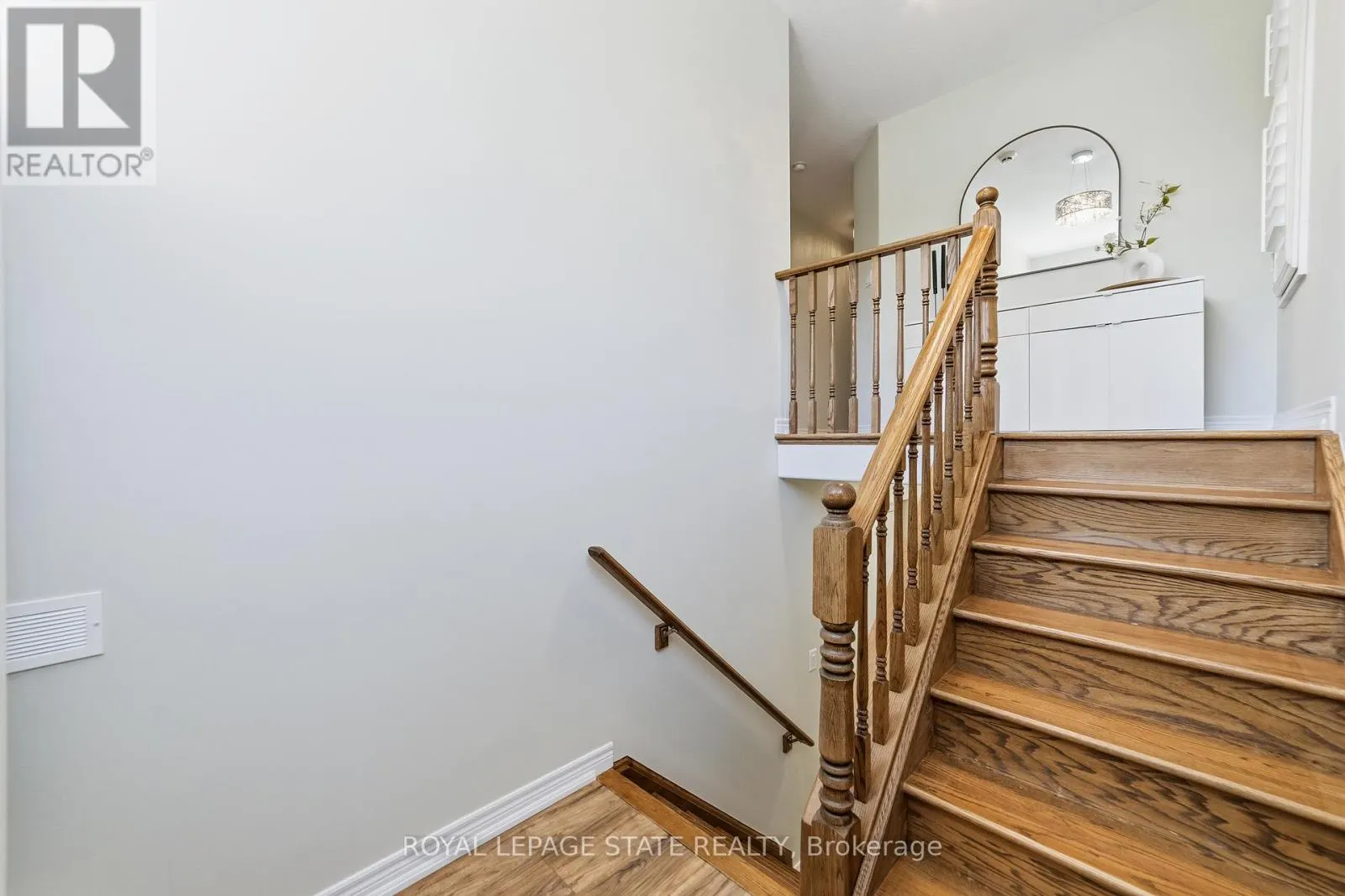 13 - 242 UPPER MOUNT ALBION ROAD