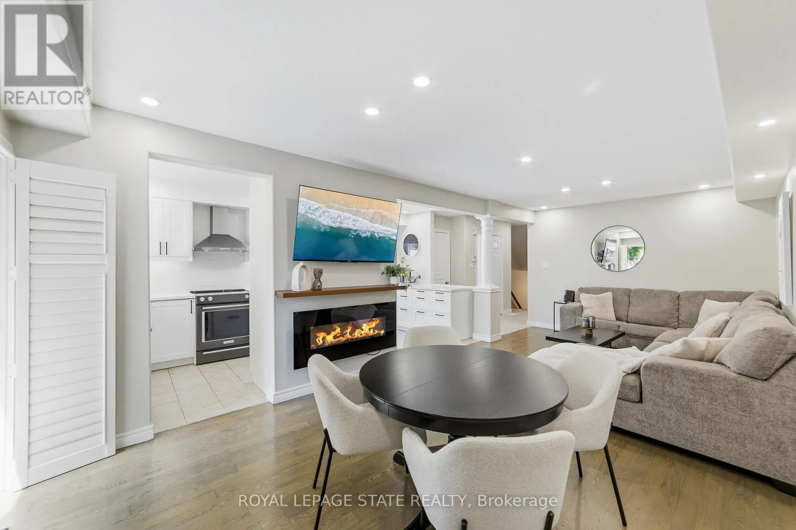 13 - 242 UPPER MOUNT ALBION ROAD