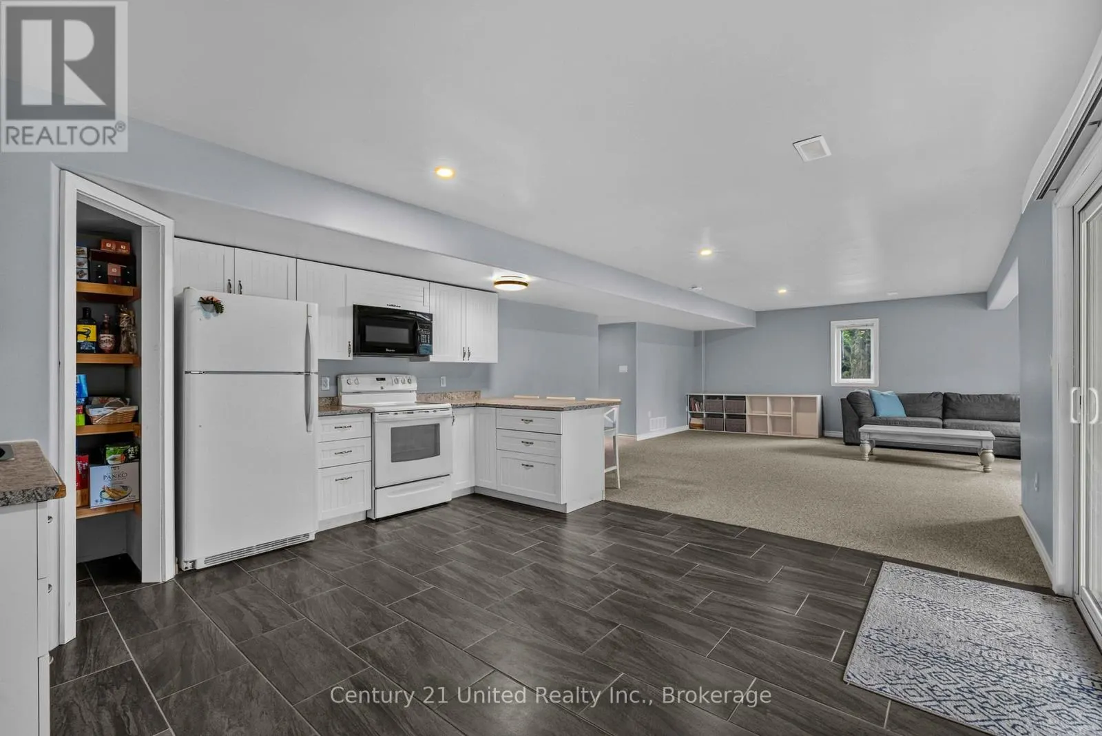 929 MOUNT PLEASANT ROAD