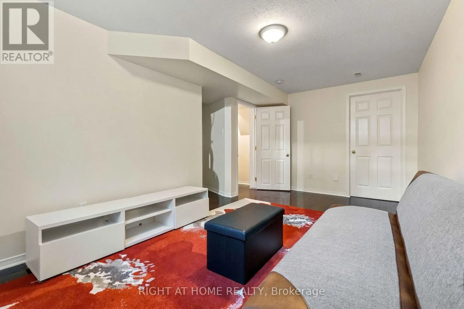 161 KINROSS PRIVATE