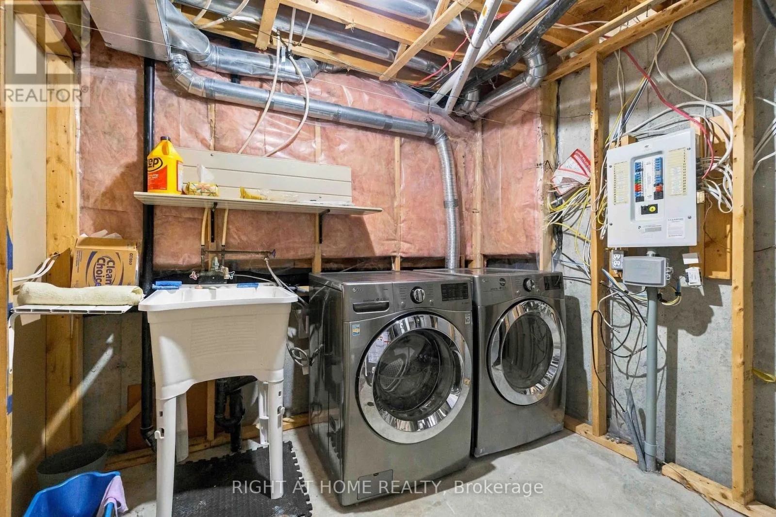 161 KINROSS PRIVATE