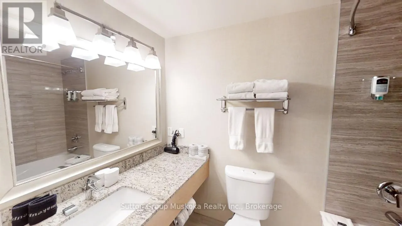 402 - 402 BAYSHORE - DEERHURST DRIVE #402