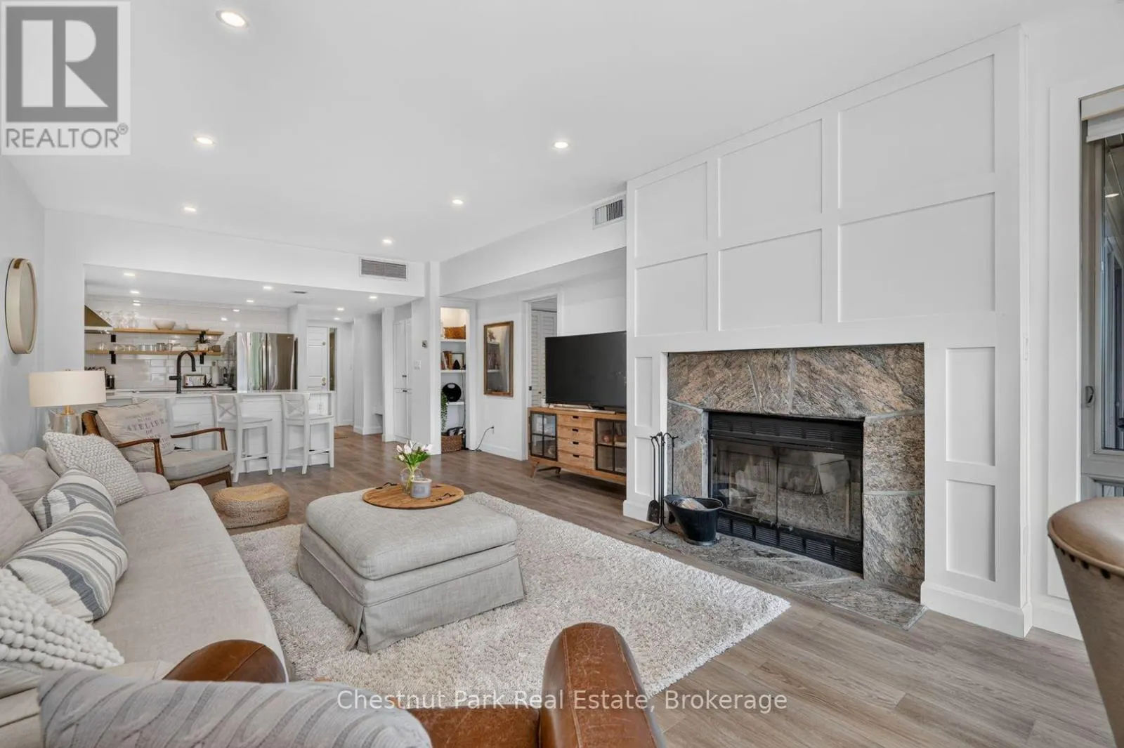 10 - 1021 GRANDVIEW HILLTOP DRIVE #10