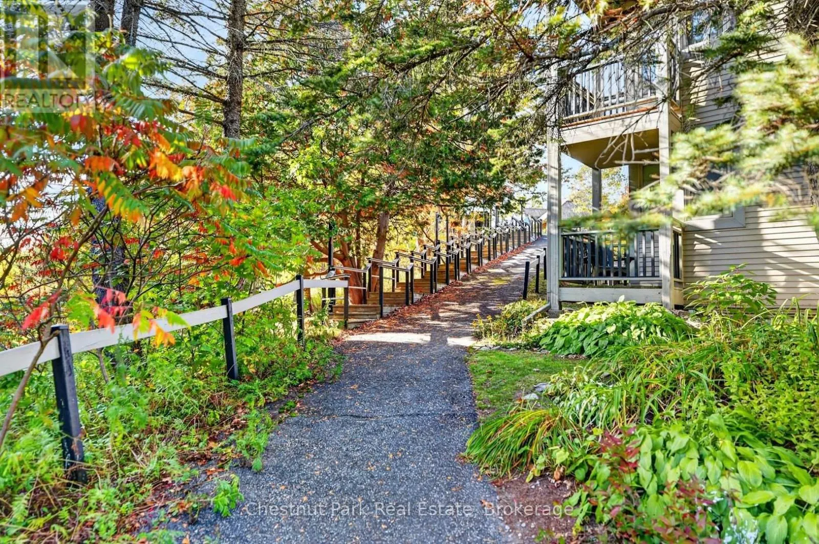 10 - 1021 GRANDVIEW HILLTOP DRIVE #10