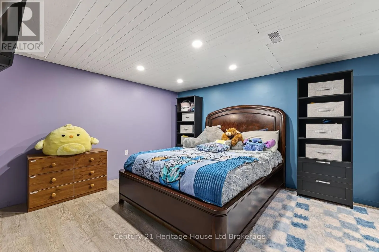 105 CONCESSION STREET W