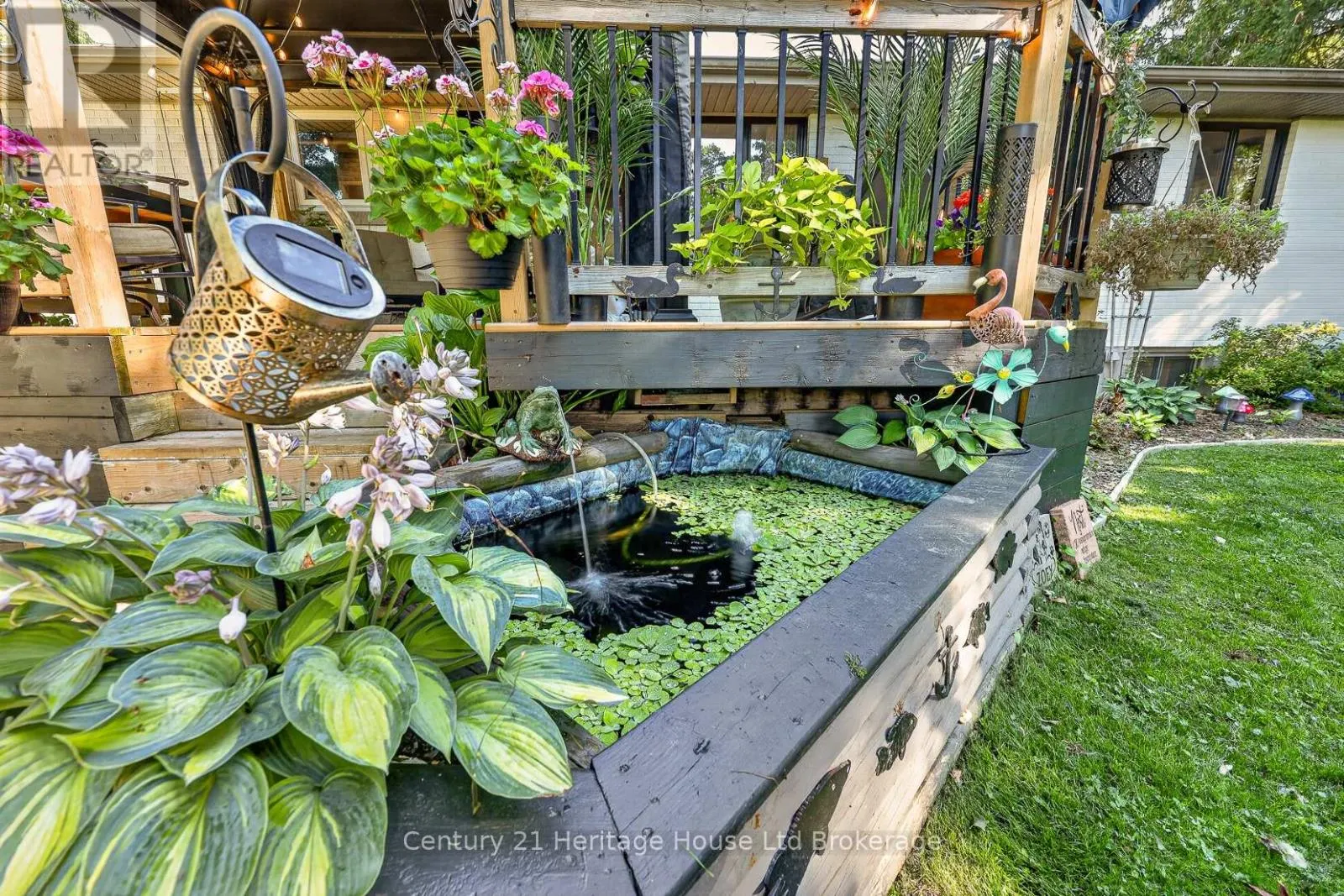 105 CONCESSION STREET W