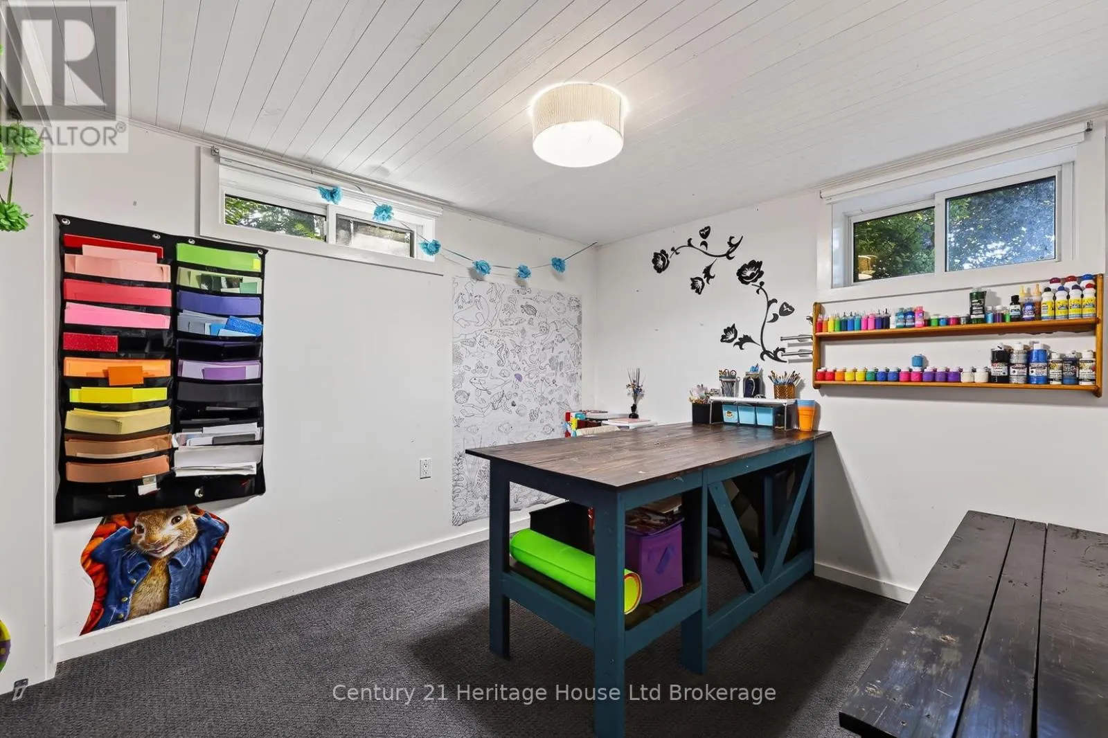 105 CONCESSION STREET W