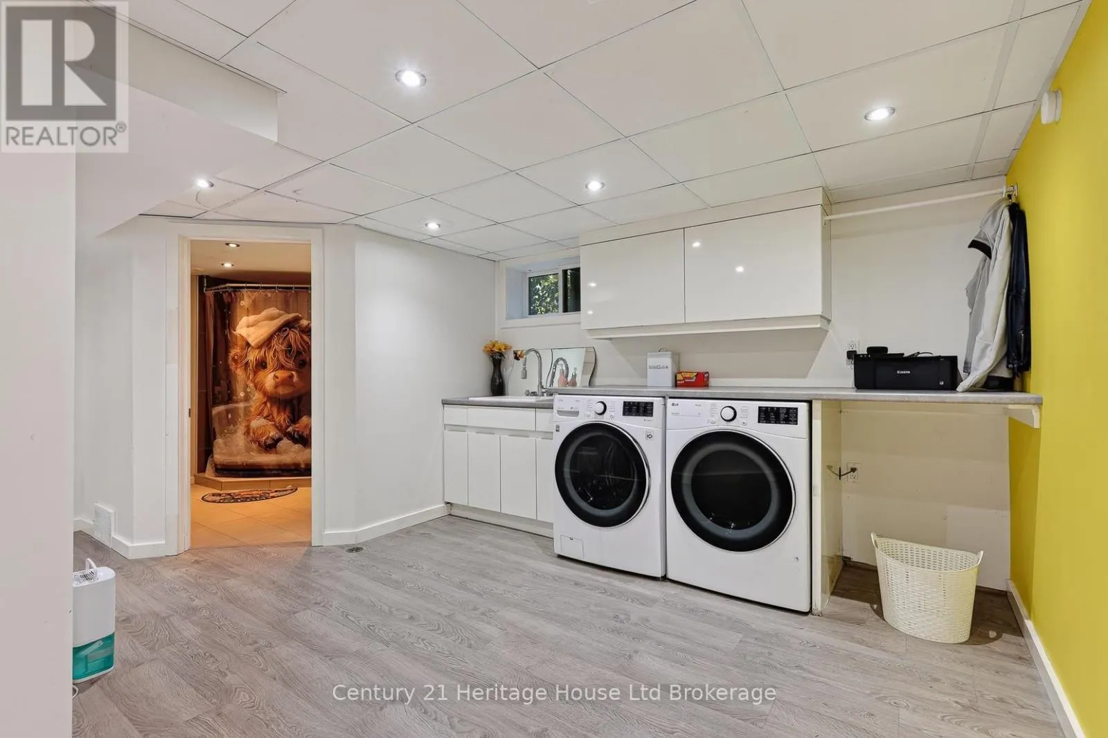 105 CONCESSION STREET W