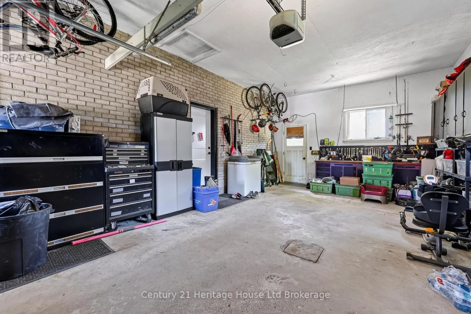 105 CONCESSION STREET W