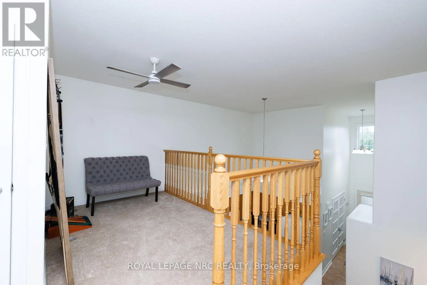 399 AUTUMN CRESCENT