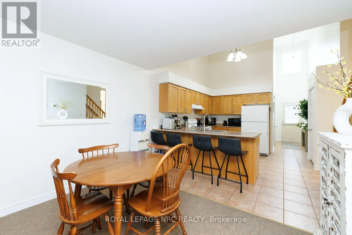 399 AUTUMN CRESCENT