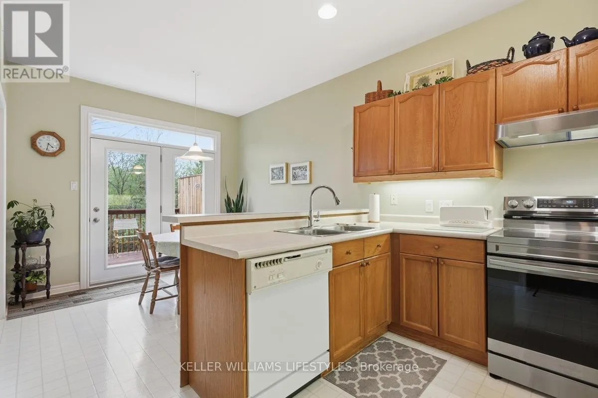 24 - 519 RIVERSIDE DRIVE #24