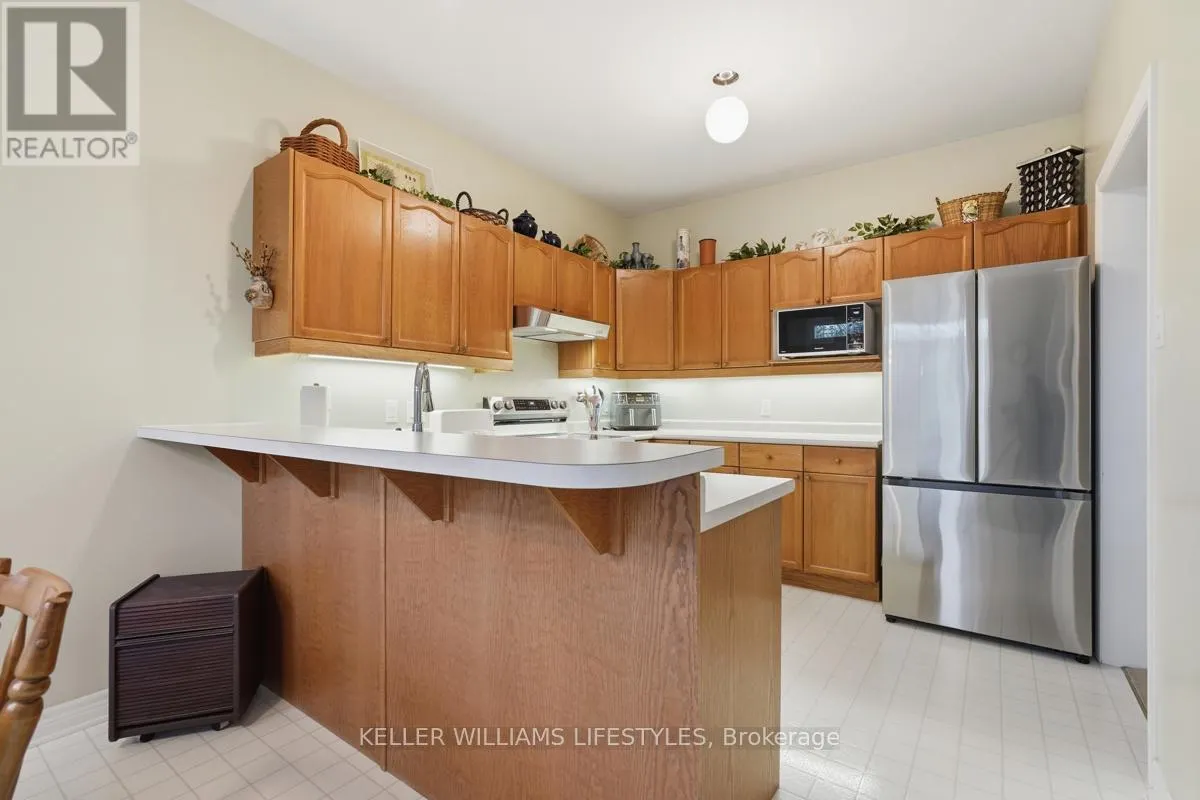 24 - 519 RIVERSIDE DRIVE #24