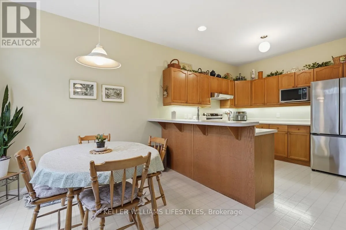 24 - 519 RIVERSIDE DRIVE #24