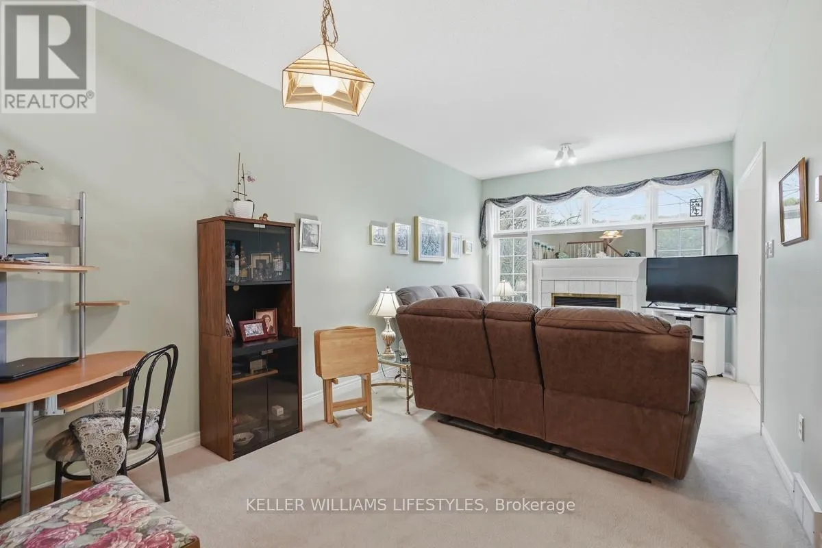 24 - 519 RIVERSIDE DRIVE #24