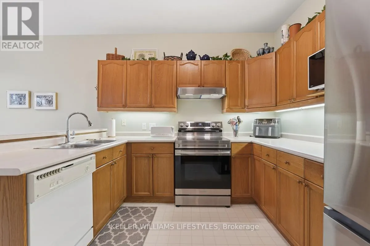 24 - 519 RIVERSIDE DRIVE #24