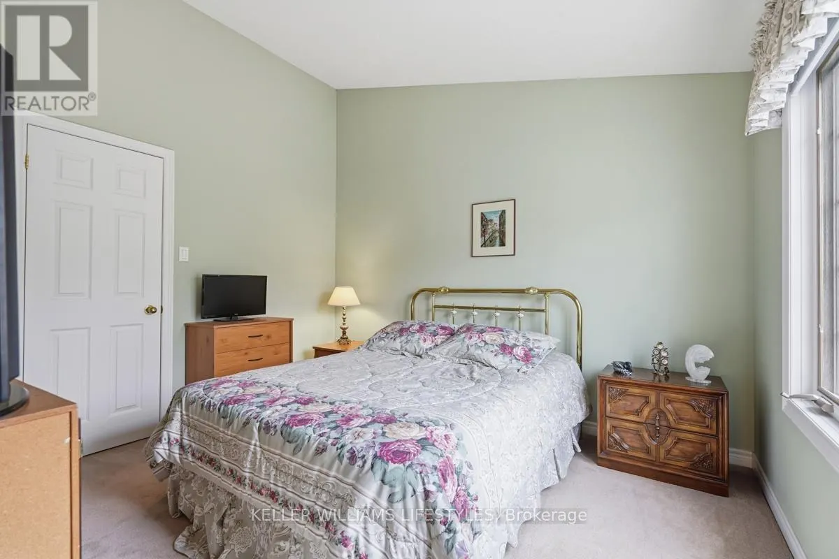 24 - 519 RIVERSIDE DRIVE #24