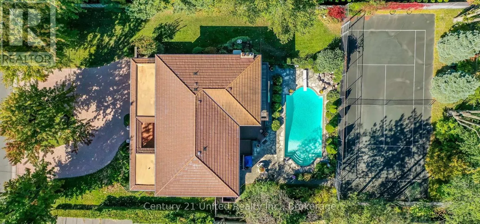 136 WALLIS DRIVE