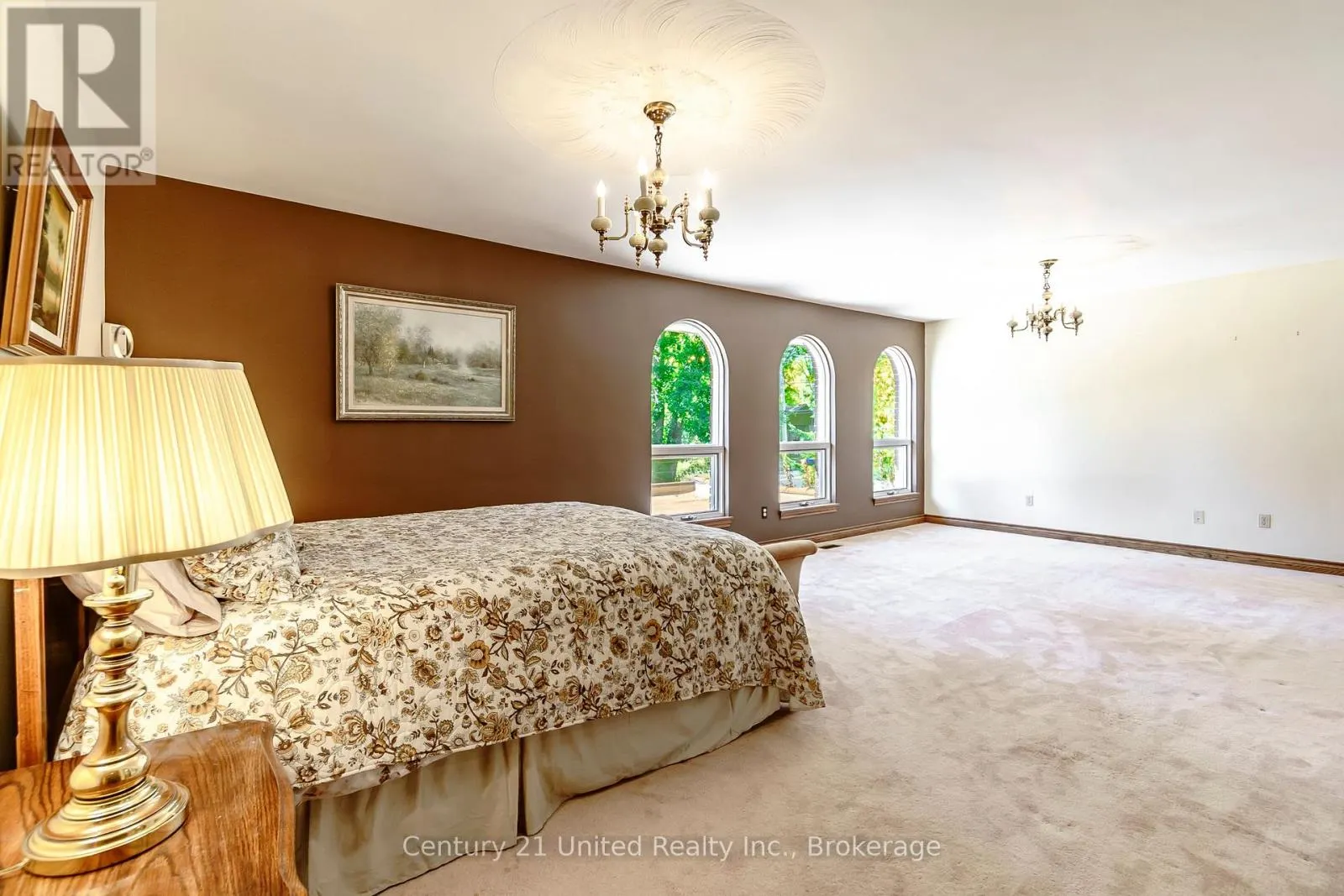 136 WALLIS DRIVE