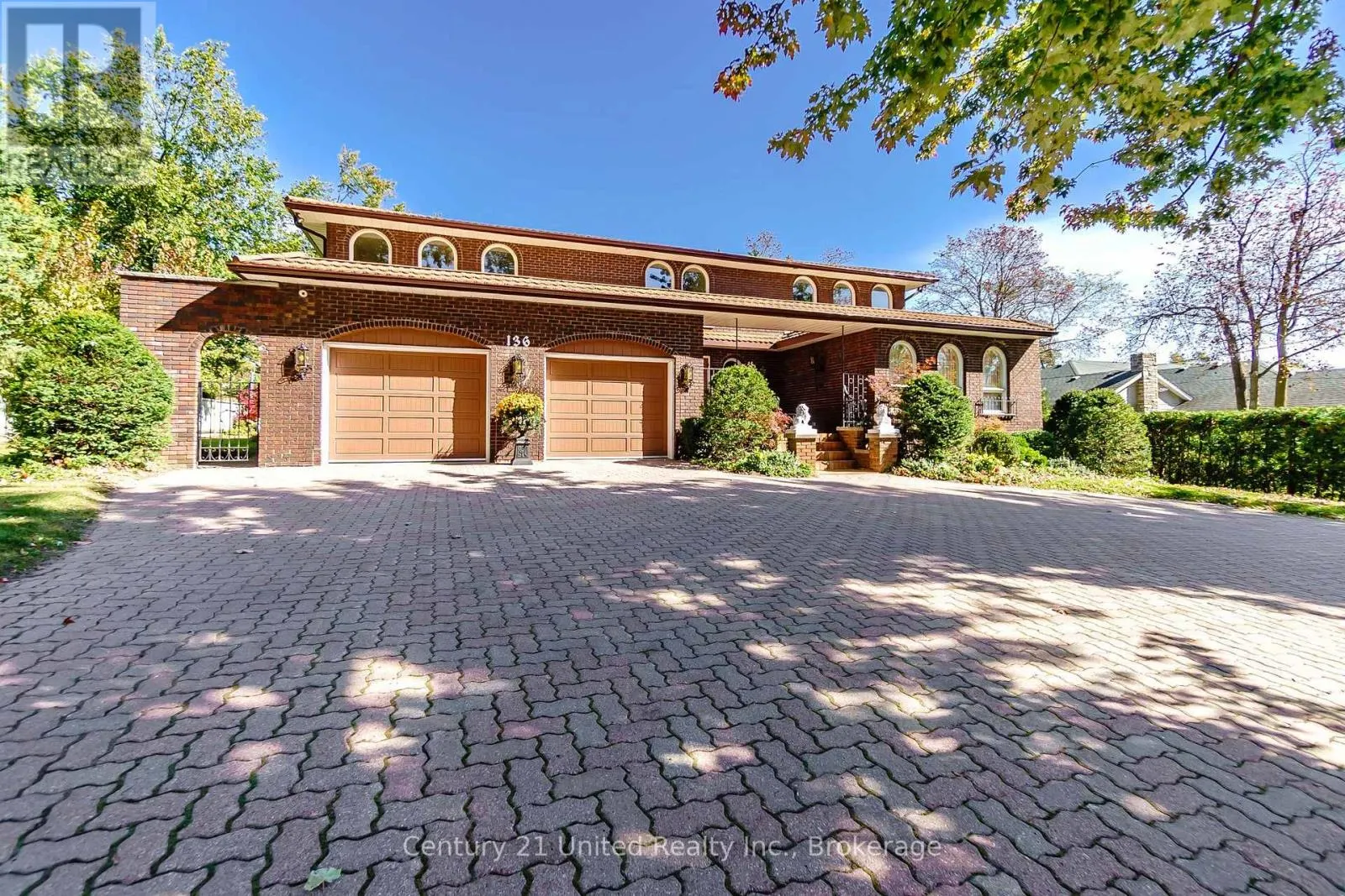 136 WALLIS DRIVE