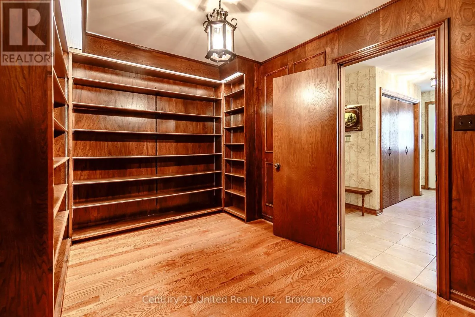136 WALLIS DRIVE