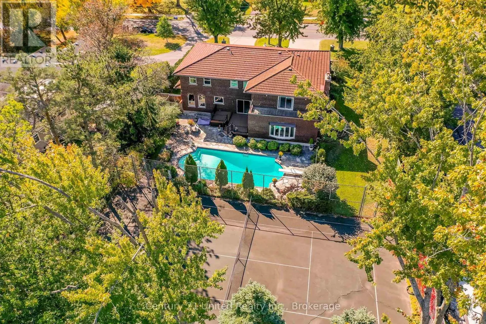 136 WALLIS DRIVE