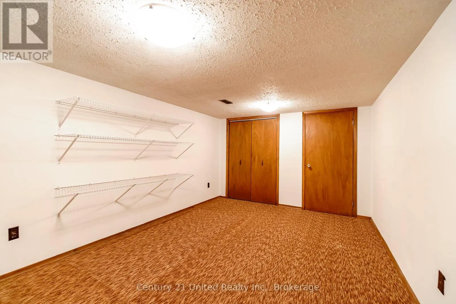 136 WALLIS DRIVE