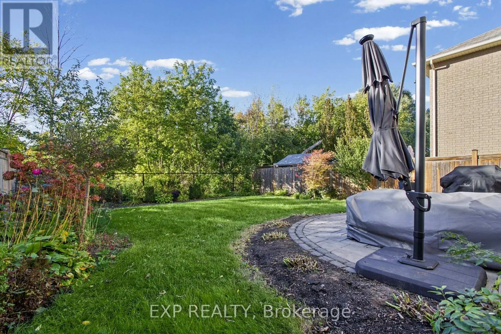 7 LAMPMAN DRIVE