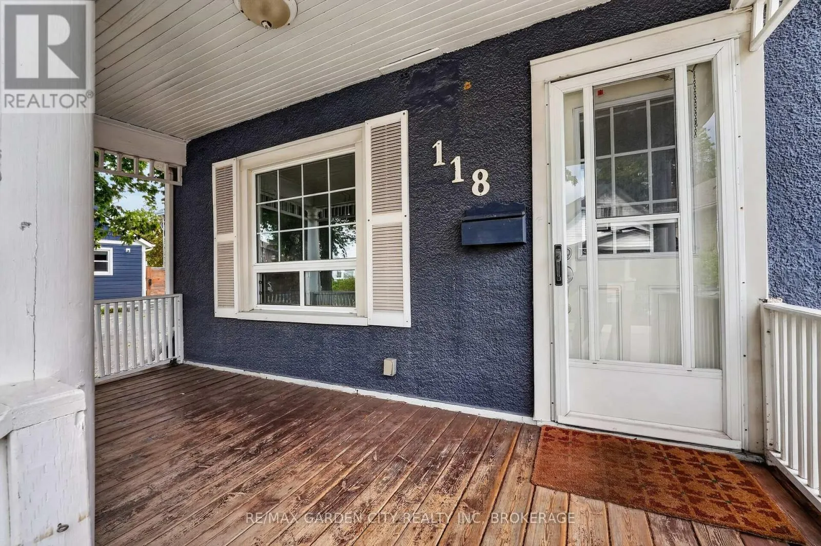 118 LOWELL AVENUE