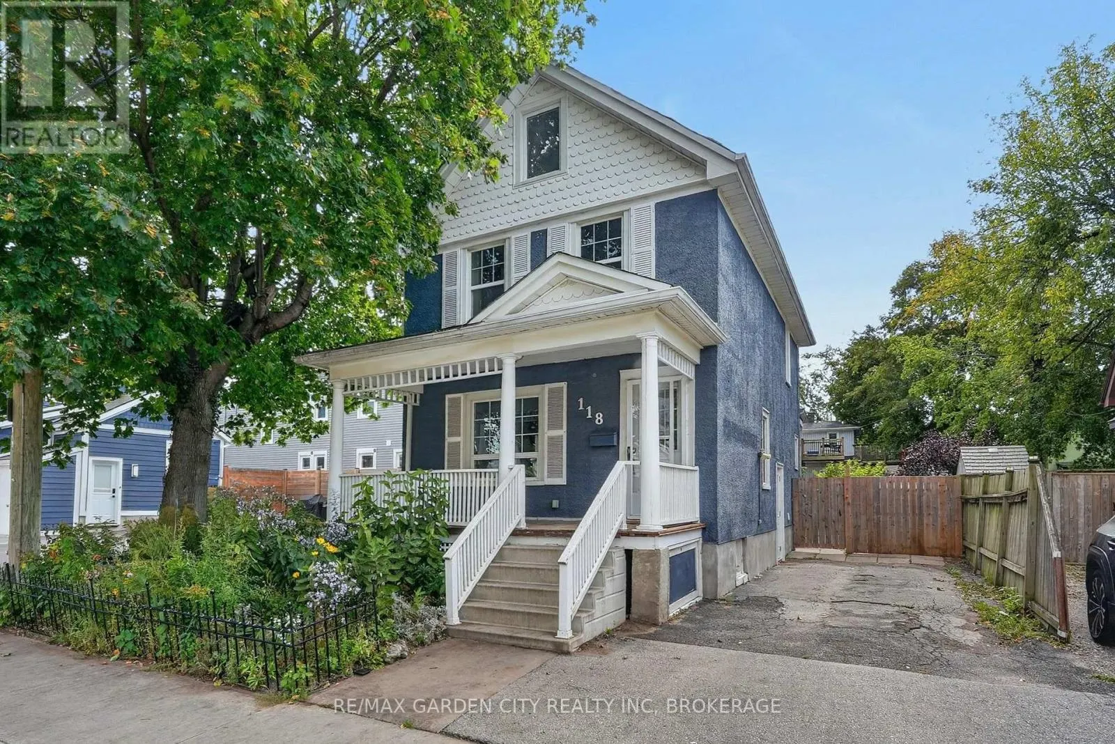 118 LOWELL AVENUE