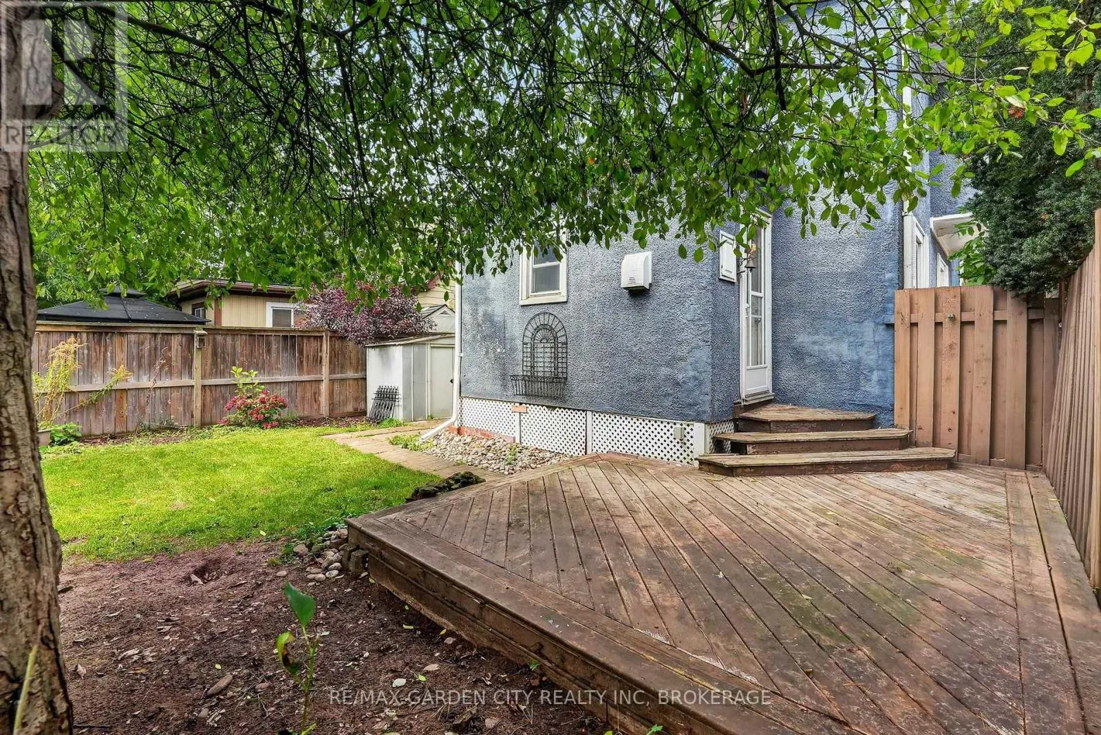 118 LOWELL AVENUE