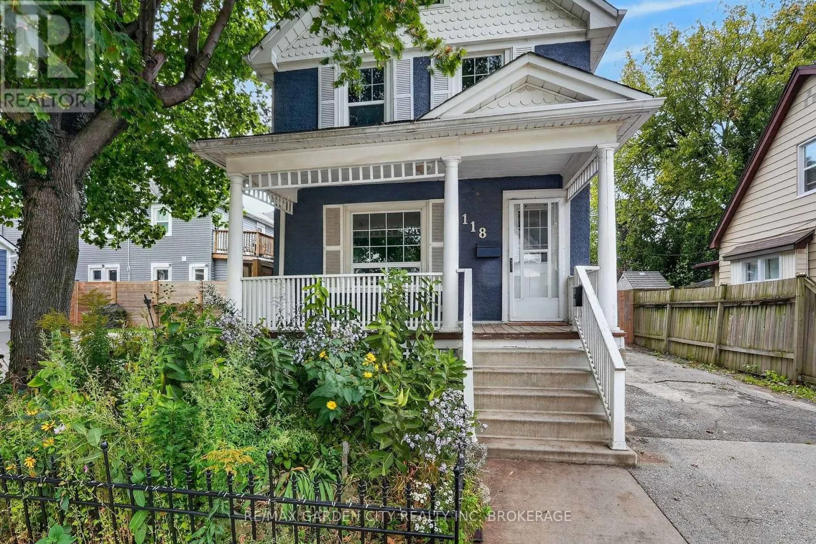118 LOWELL AVENUE