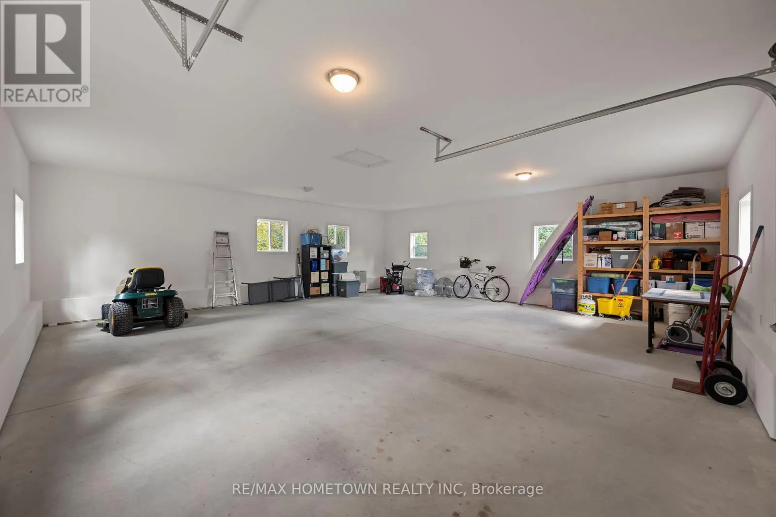 631 LAKE STREET