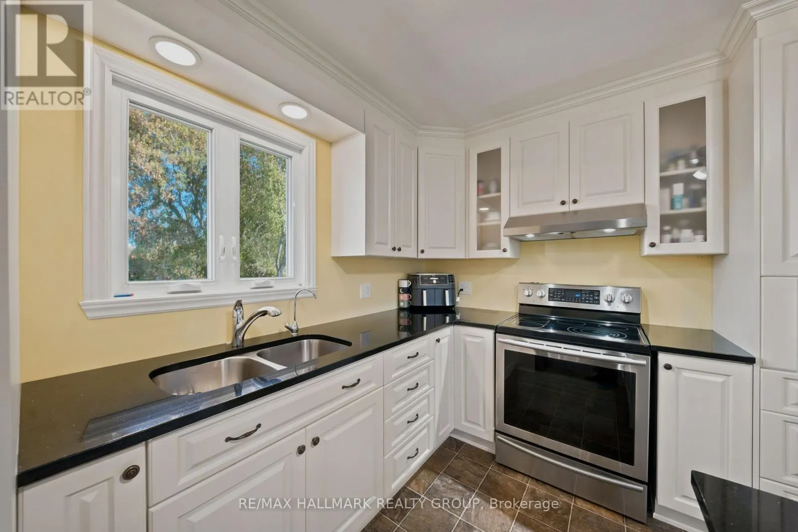 321 CONCESSION ROAD 2