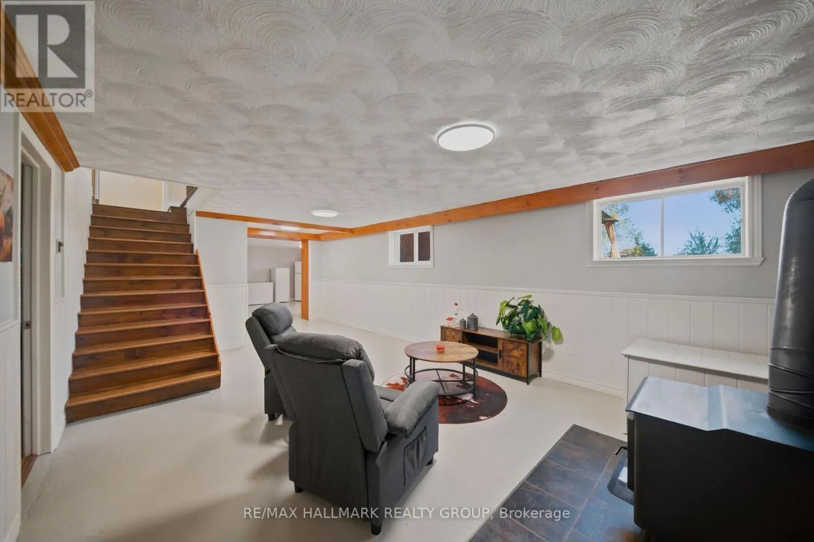 321 CONCESSION ROAD 2