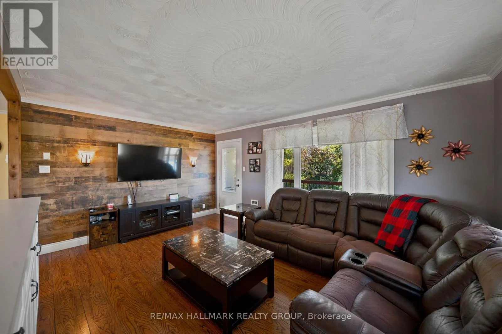 321 CONCESSION ROAD 2
