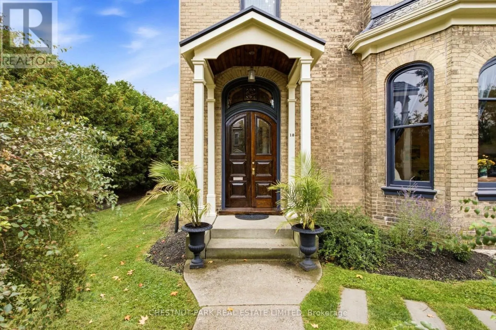 18 HAWARDEN AVENUE